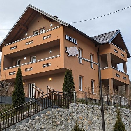 Apartmani Di Casa Dreams Donji Vakuf Екстериор снимка